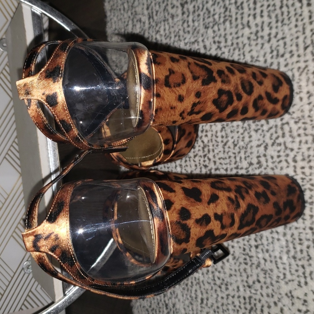 Jessica Rich Leopard Platforms sz 39/9 - Picture 5 of 7